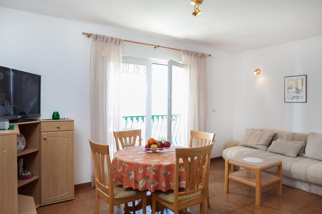 Apartments Waterfront Ivan Подгора Екстериор снимка