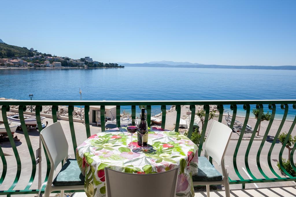 Apartments Waterfront Ivan Подгора Стая снимка