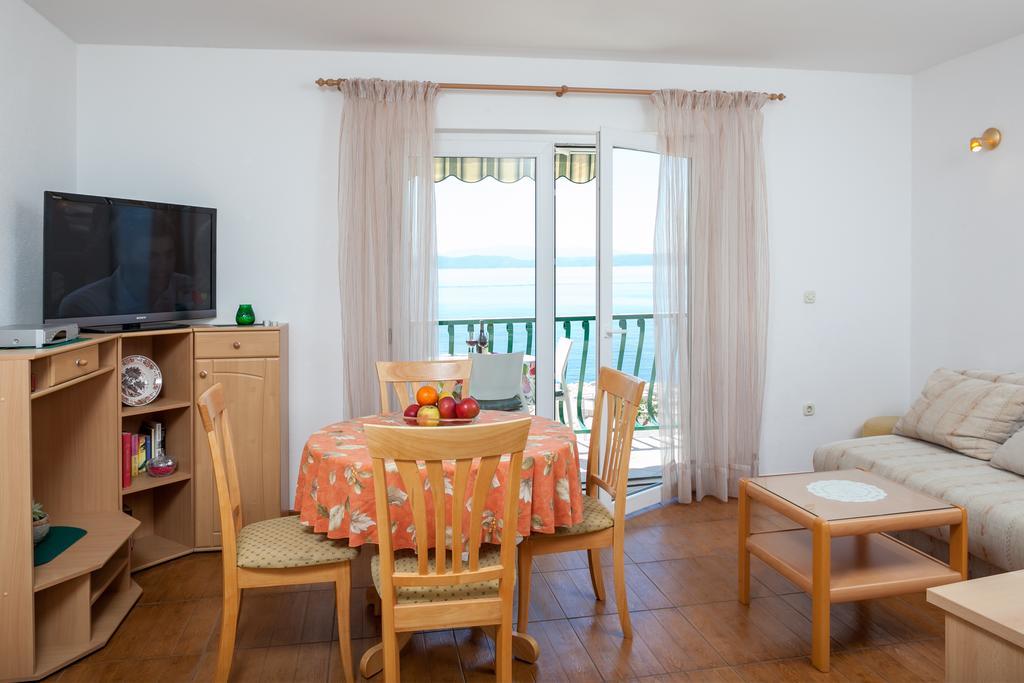 Apartments Waterfront Ivan Подгора Стая снимка