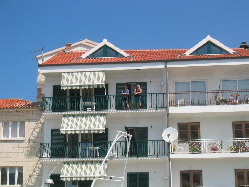 Apartments Waterfront Ivan Подгора Стая снимка