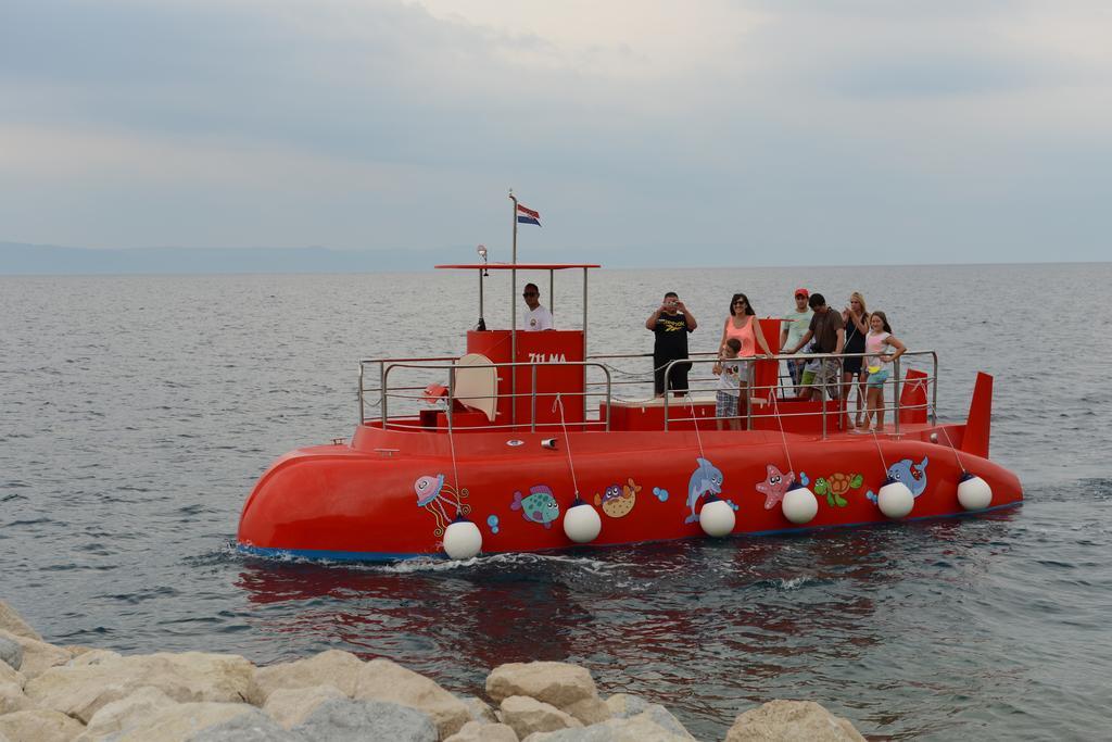 Apartments Waterfront Ivan Подгора Стая снимка