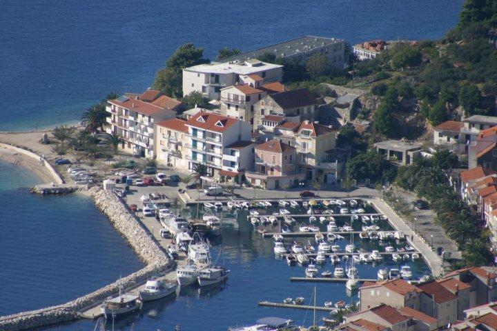 Apartments Waterfront Ivan Подгора Стая снимка